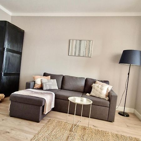 Tolstoi Scandinavian 1 Bedroom Apartment + Free Parking Tartu Buitenkant foto
