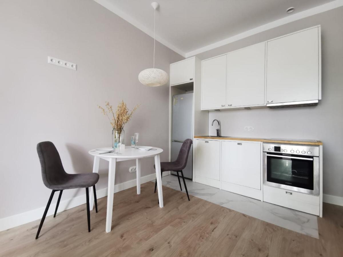 Tolstoi Scandinavian 1 Bedroom Apartment + Free Parking Tartu Buitenkant foto